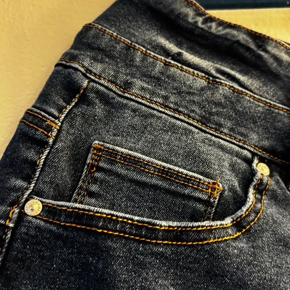 Ibiza Dark Wash Push Up Denim Short Jeans – Vintage Blue – US 13 - Picture 7 of 11